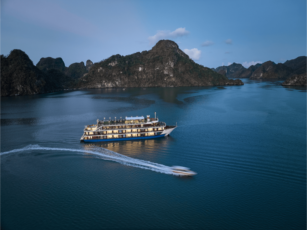 Ha Long Bay cruise itinerary