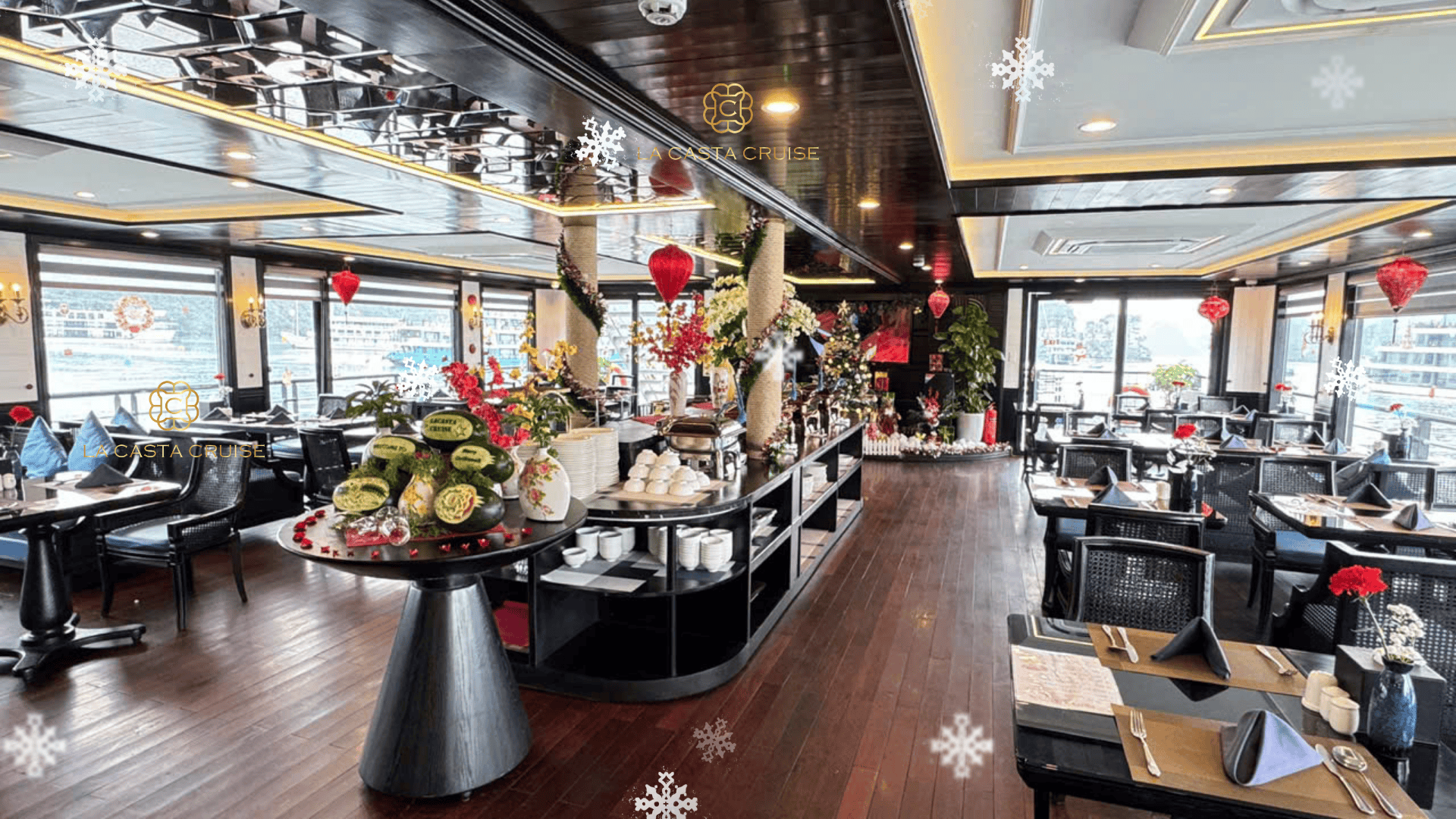 Restaurant in Christmas